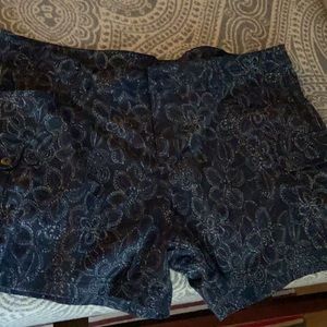 Eddie Bauer women’s blue shorts